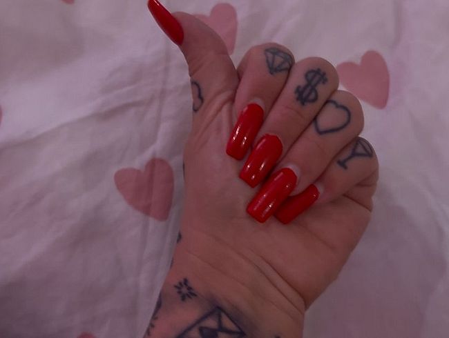 RED NAILS! spri** sie voll.