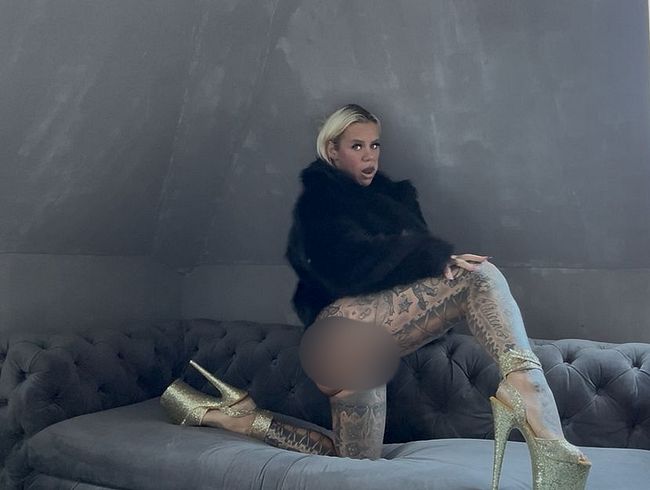 SteffiBlond Porno Video: per***sES PELZ w*xXEN!