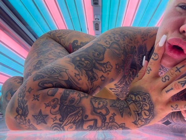 SteffiBlond Porno Video: SONNENBANK w*xXEN | extrem notgeil überall.